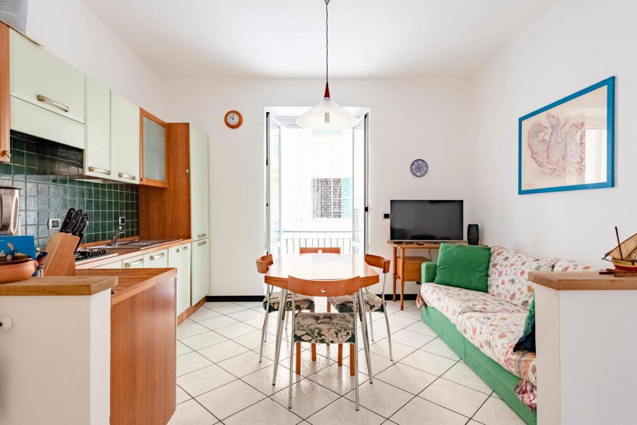 Joivy Cosy Flat With Parking In Chiavari Eksteriør billede